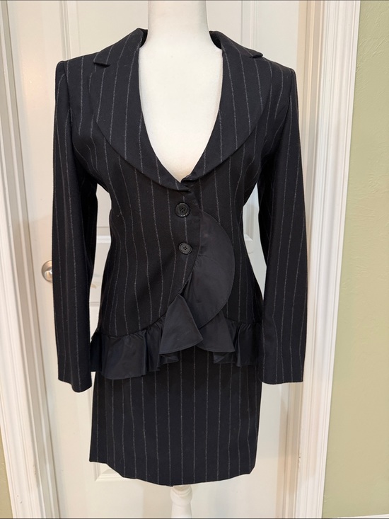 Emanuel Ungaro Jackets & Blazers - Vintage Emanuel Ungaro Black Pinstripe Ruffle-Blazer Designer suit business
